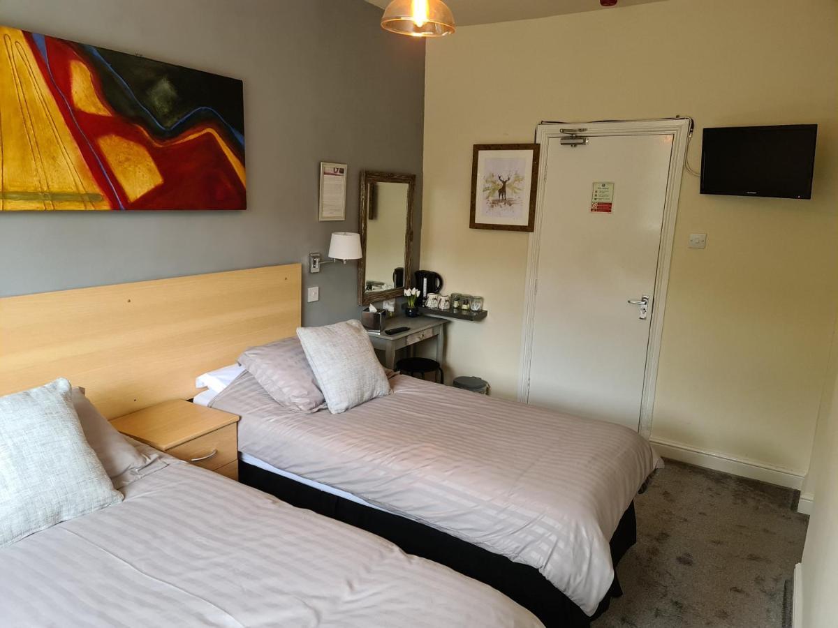 The Shady Oak Country Inn Taxal 외부 사진