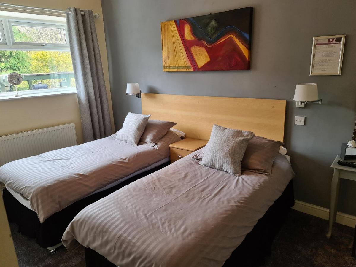 The Shady Oak Country Inn Taxal 외부 사진
