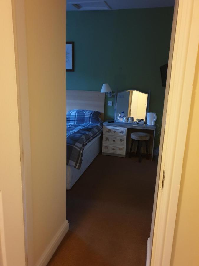 The Shady Oak Country Inn Taxal 외부 사진